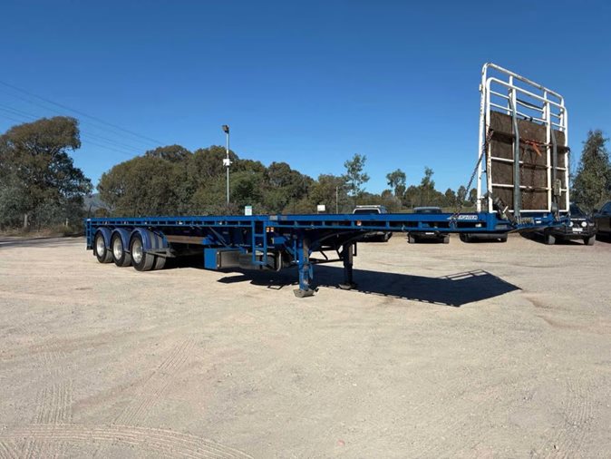 2018 Freighter Maxitrans ST-3