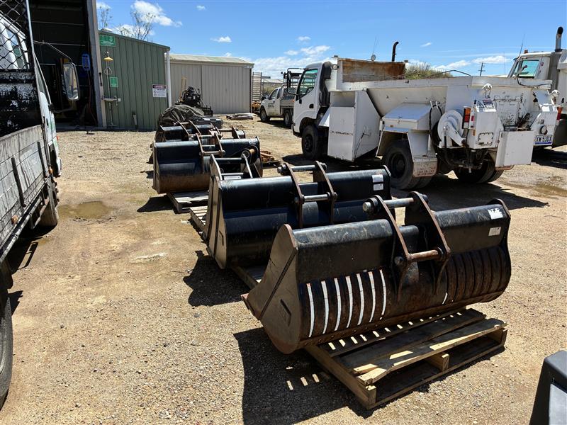 Cranes Civil & Surfacing Retirement Auction 5 - Earthmoving Attachments