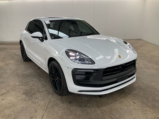 2025 Porsche Macan