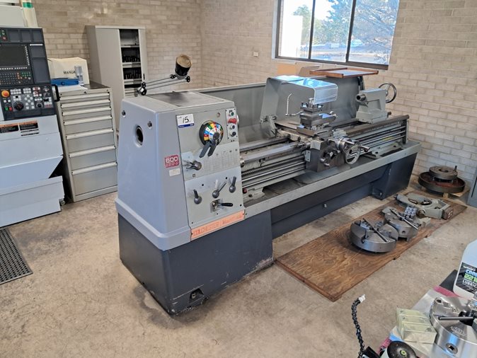 Gap Bed Centre Lathe, Colchester Mastiff 1400