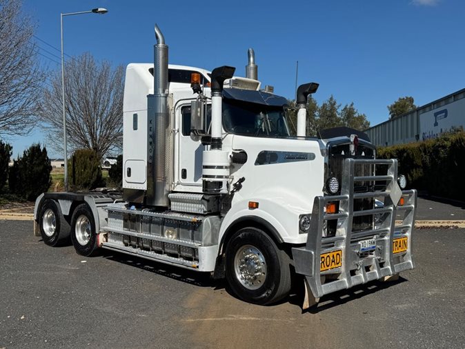 2015 Kenworth T909