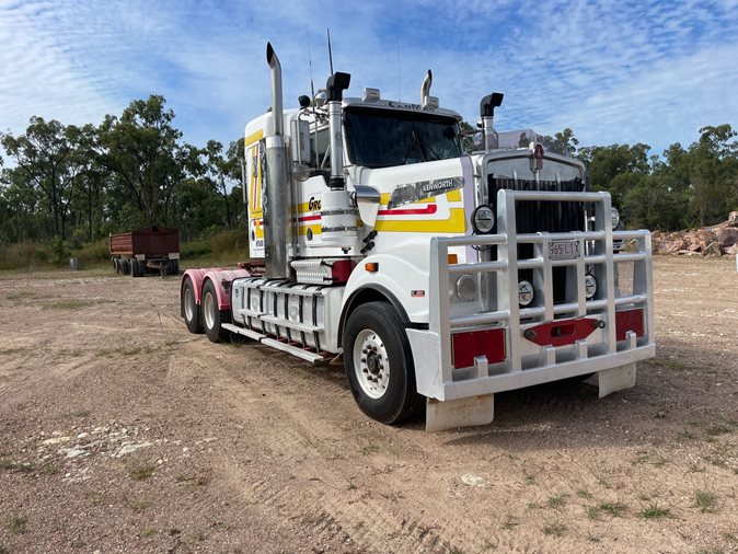 2009 Kenworth T908