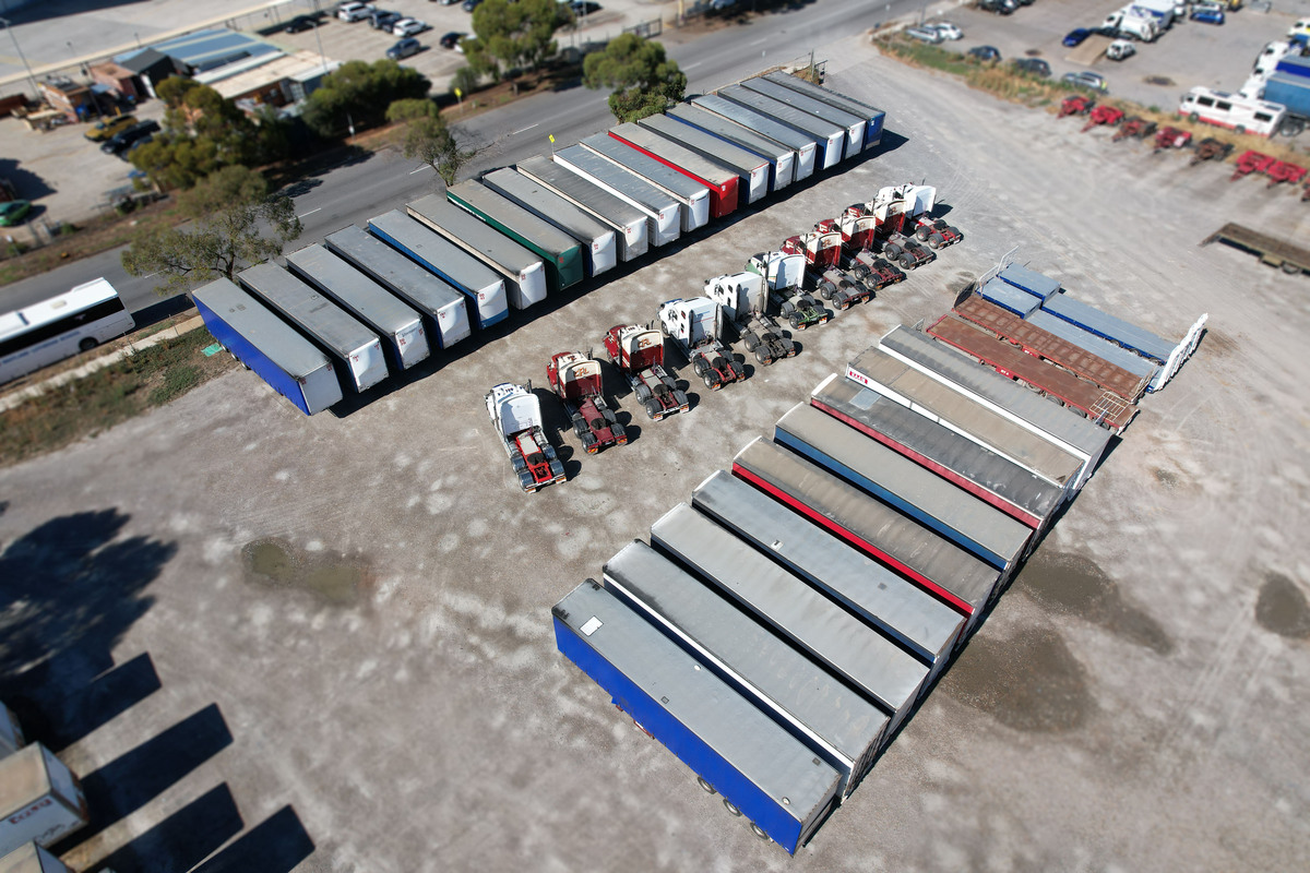 Cleveland Freightlines Auction Pickles AU