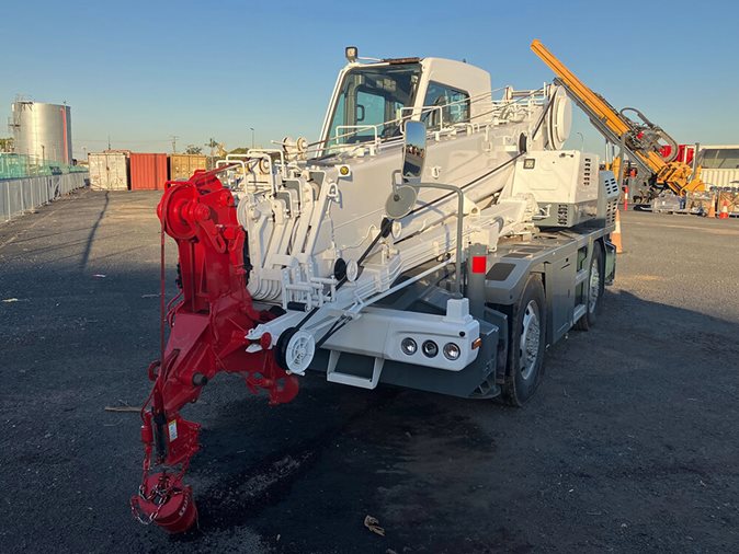 Buy & Sell Salvage/Damage Cars and Equipments Pickles AU