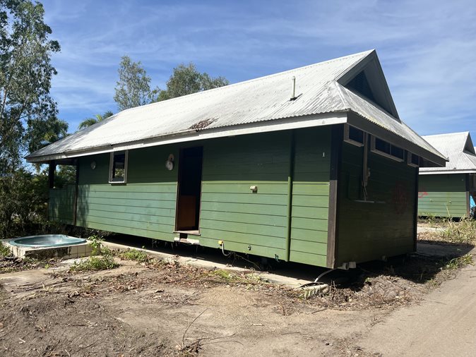 Large Demountable