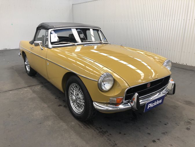 1972 MG B