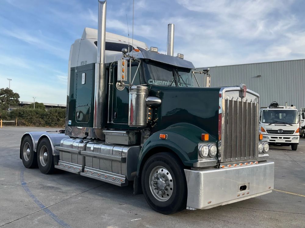 2018 Kenworth T909