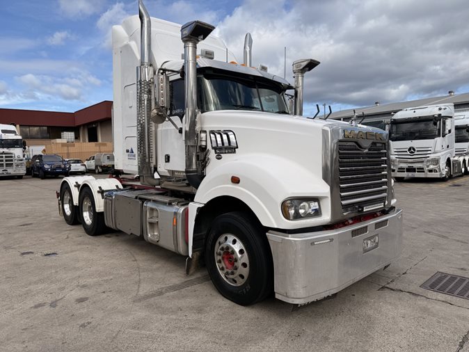 2019 Mack Superliner CLXT