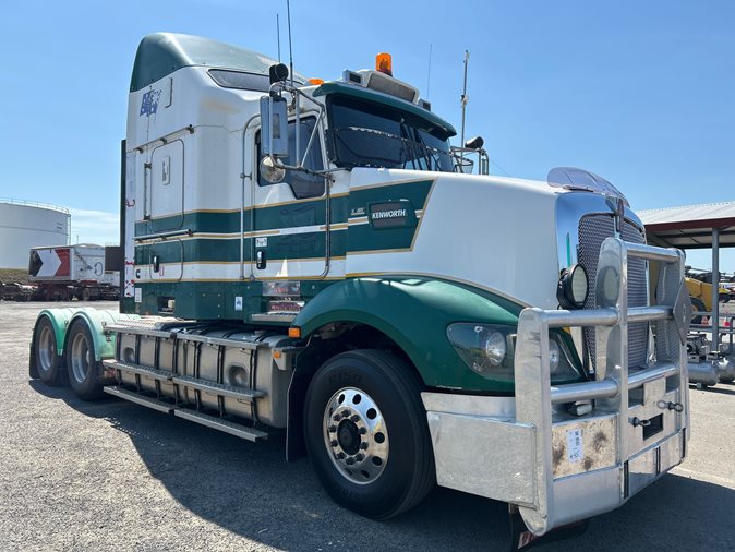 2013 Kenworth T609