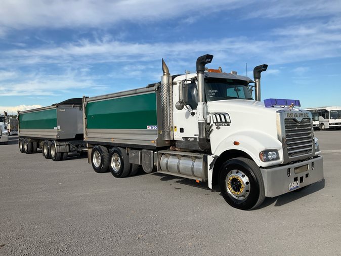 2019 Mack CMHR Trident