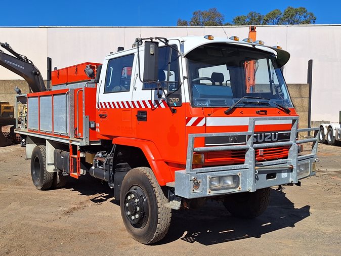 1994 Isuzu FTS700