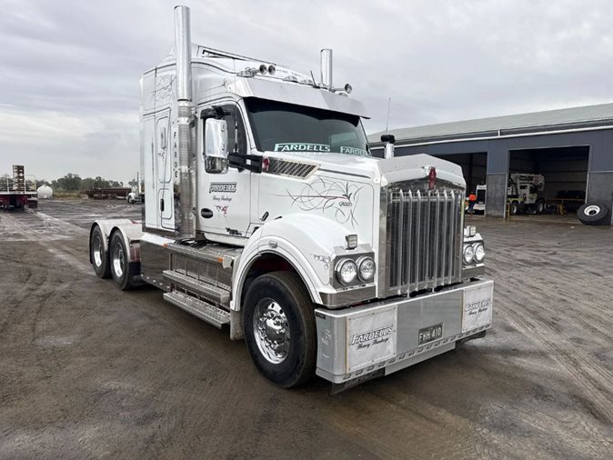 2023 Kenworth T410SAR