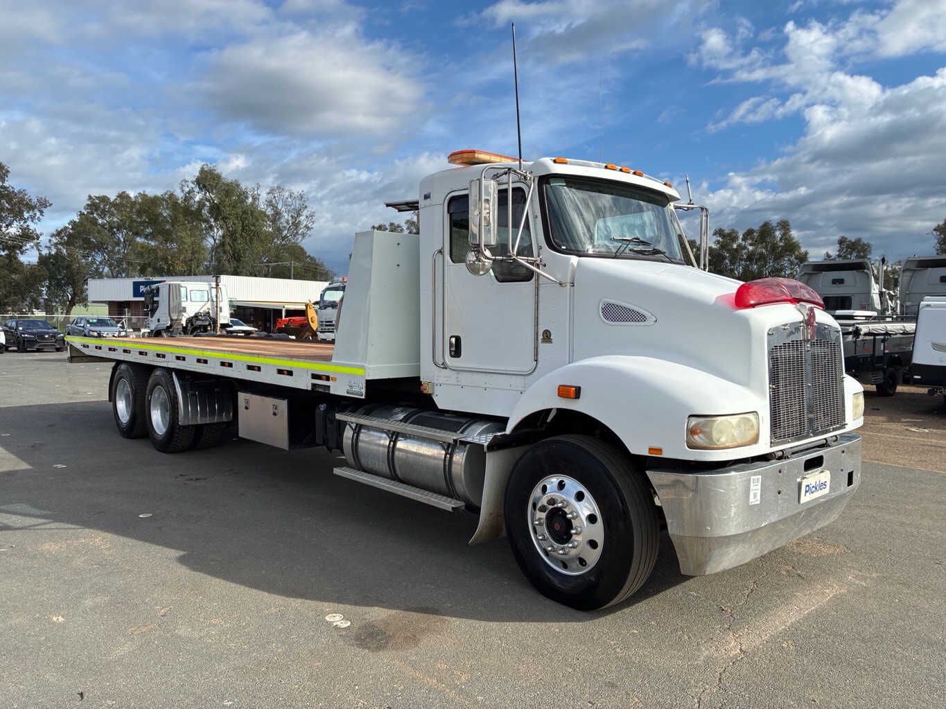 2012 Kenworth T359