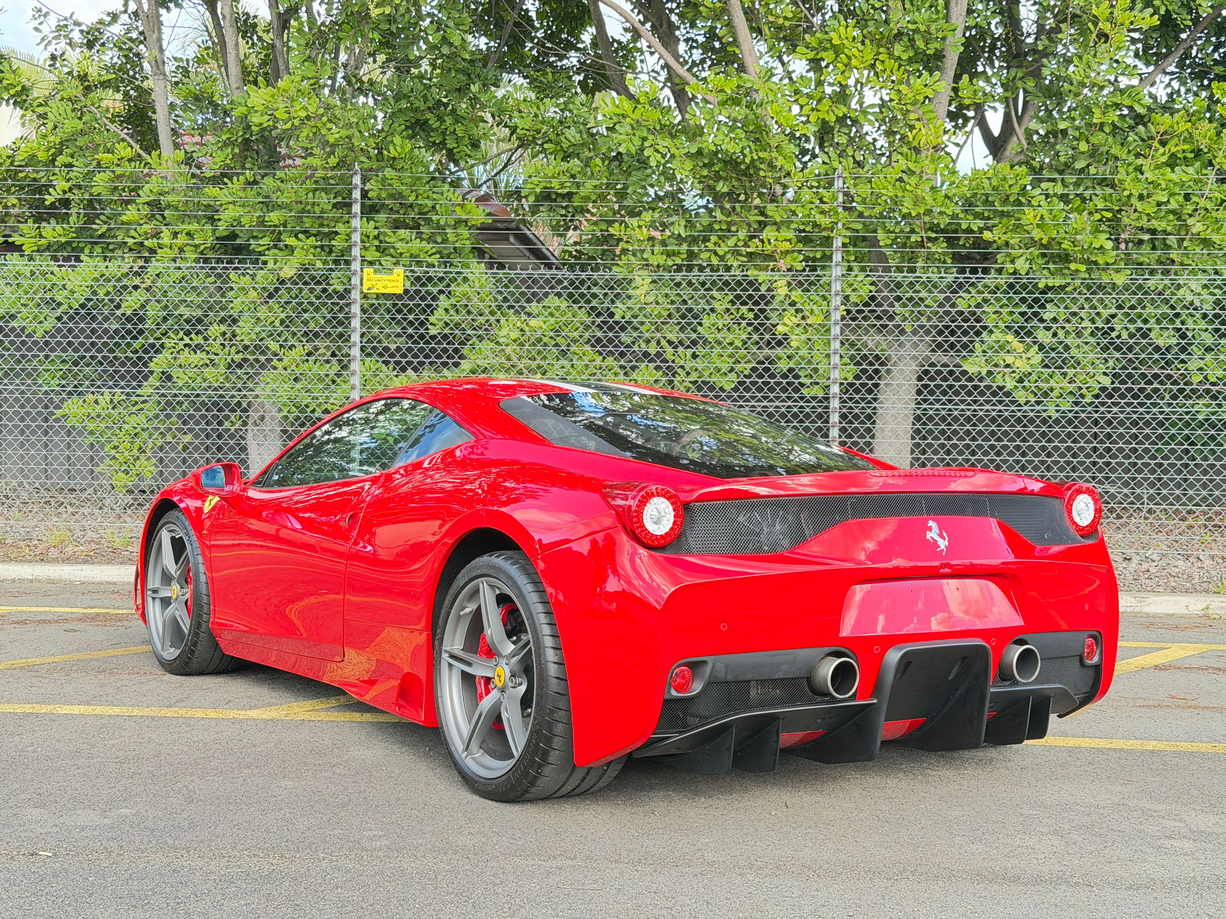 2015 Ferrari 458 Speciale — photo 6