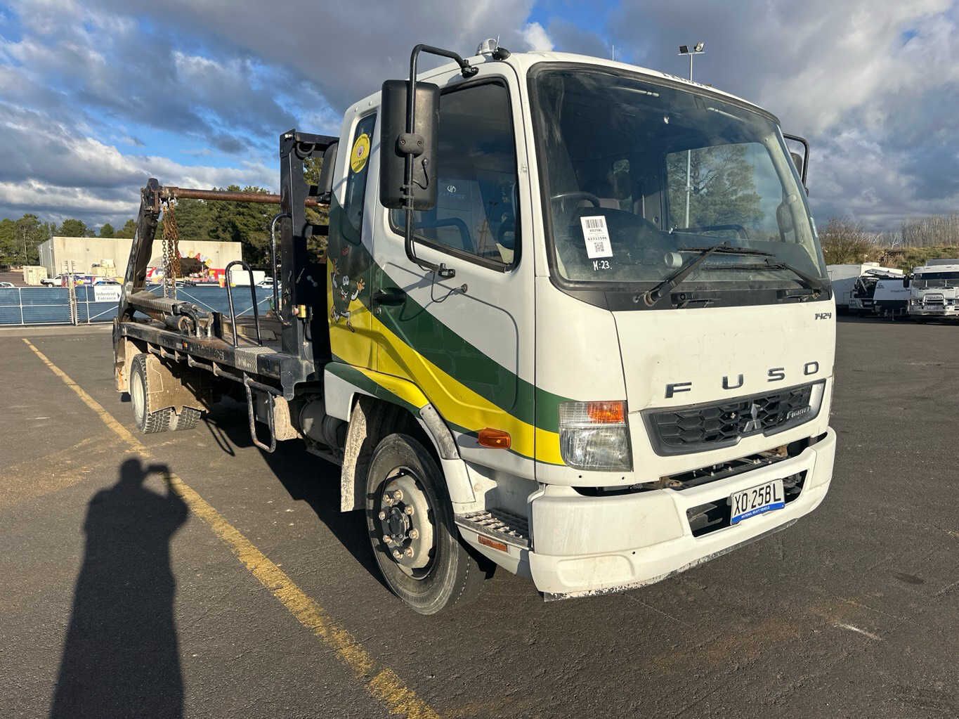 2021 Mitsubishi Fuso Fighter 1424