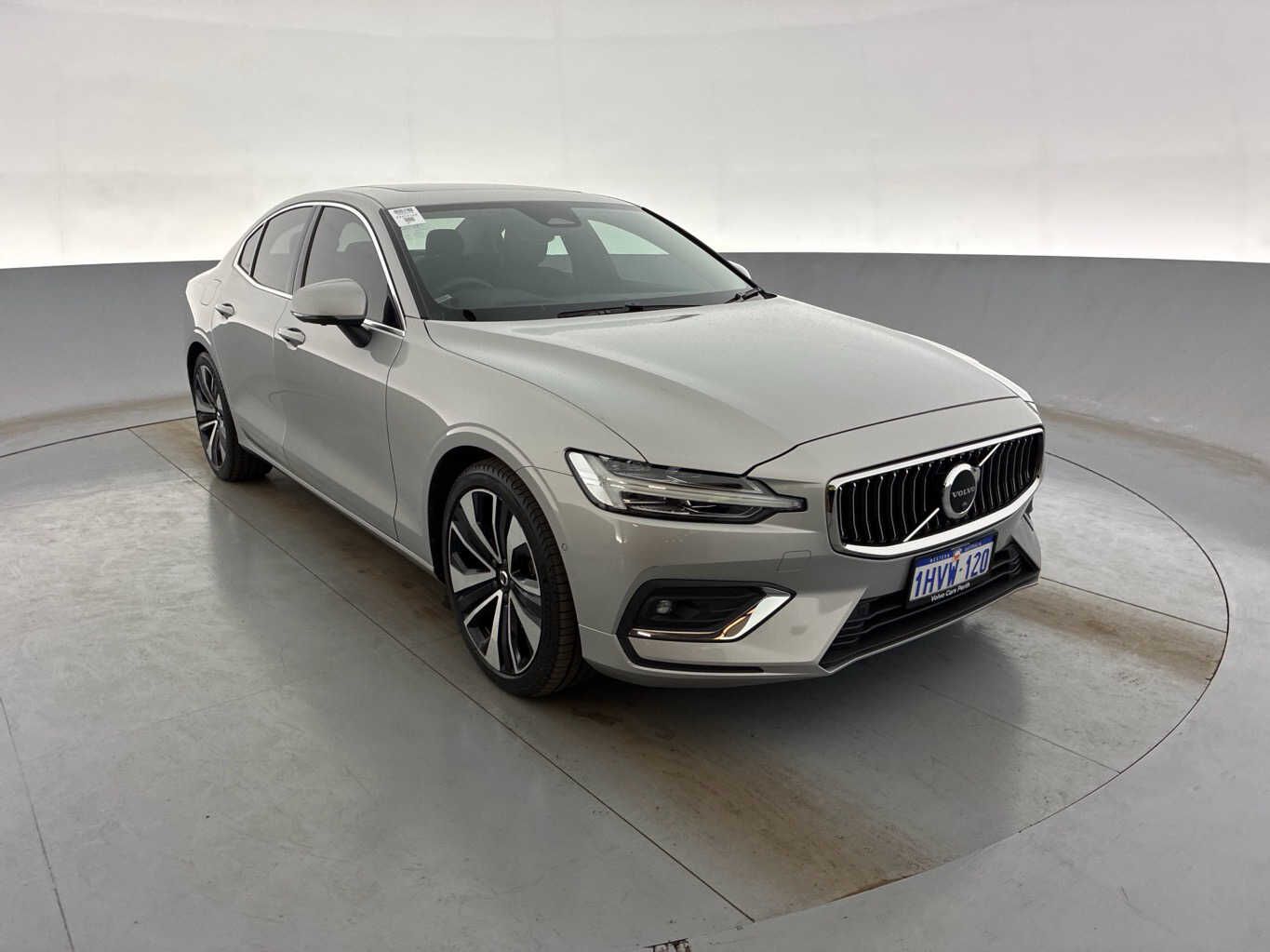 2023 Volvo S60