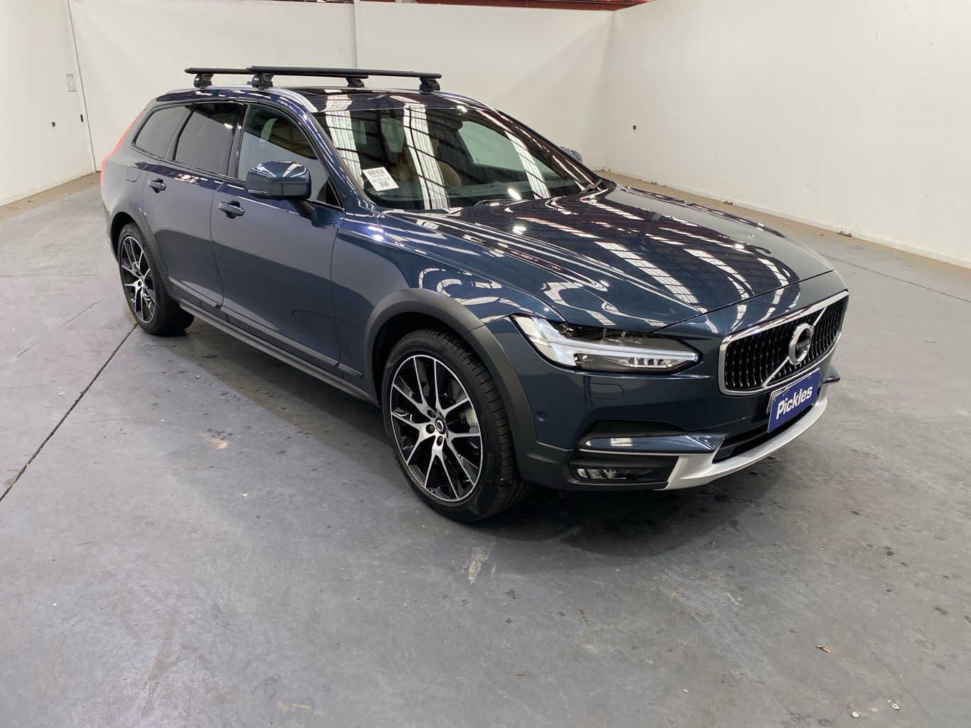 2019 Volvo V90 Cross Country
