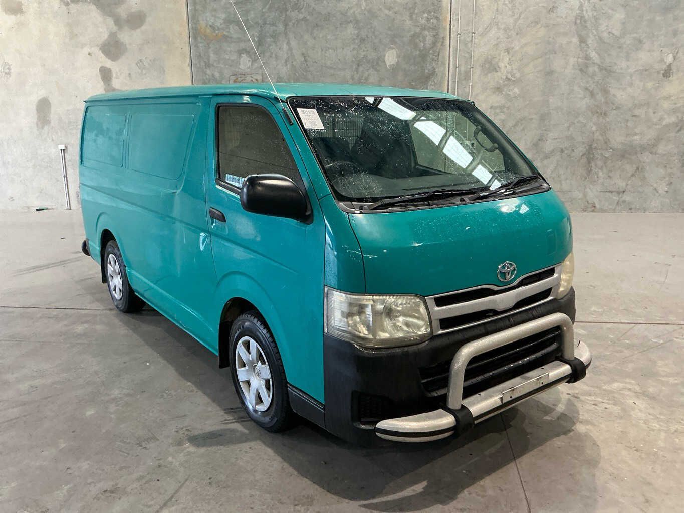 2013 Toyota Hiace