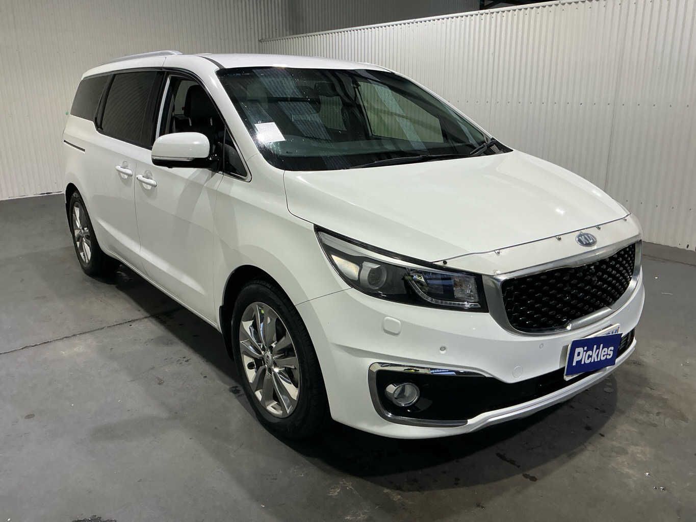 2017 Kia Carnival
