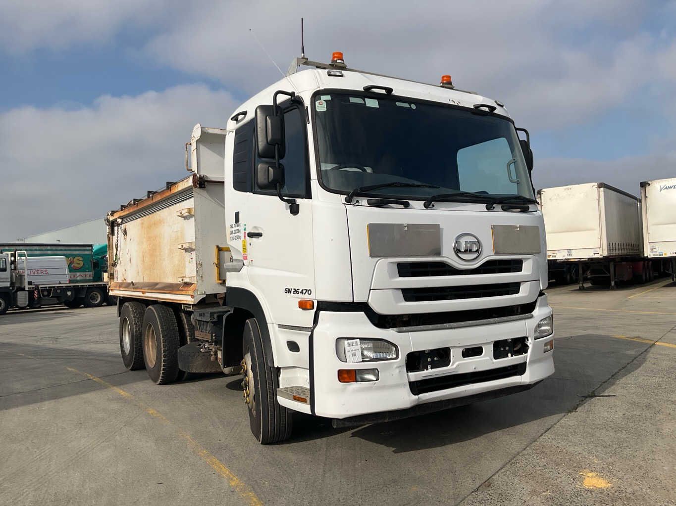 2013 Nissan UD GW 26 470