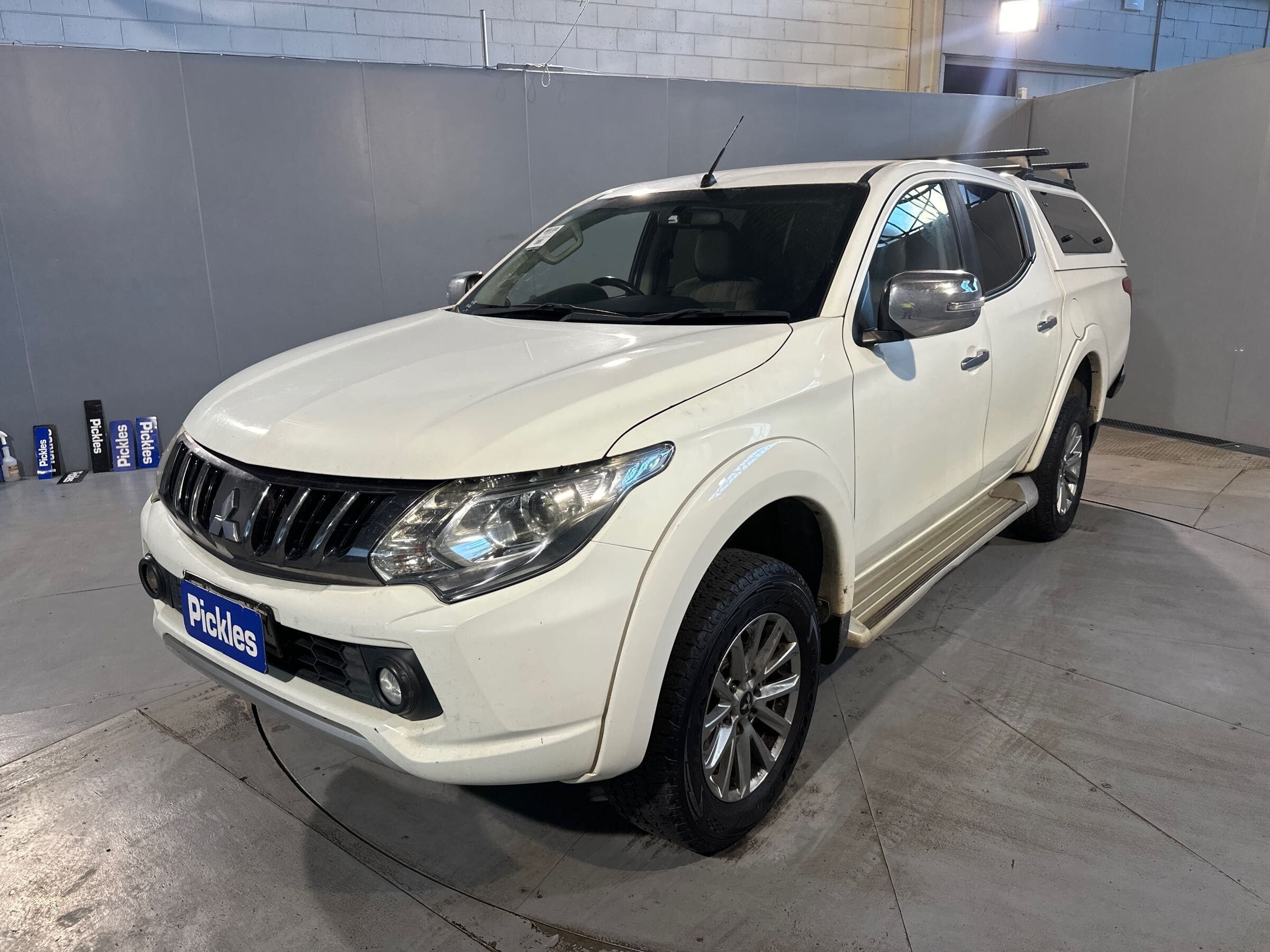 Vehicle photo