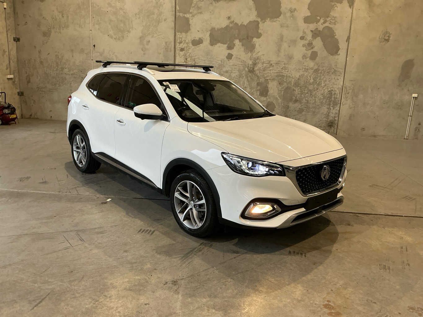2021 MG HS