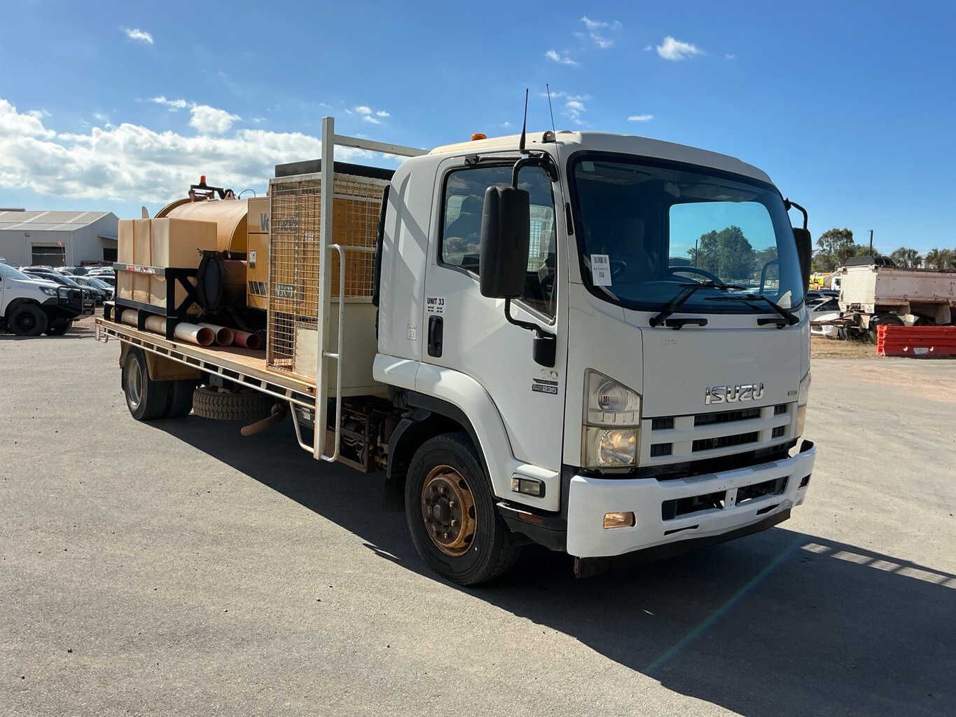 2015 Isuzu FSR850