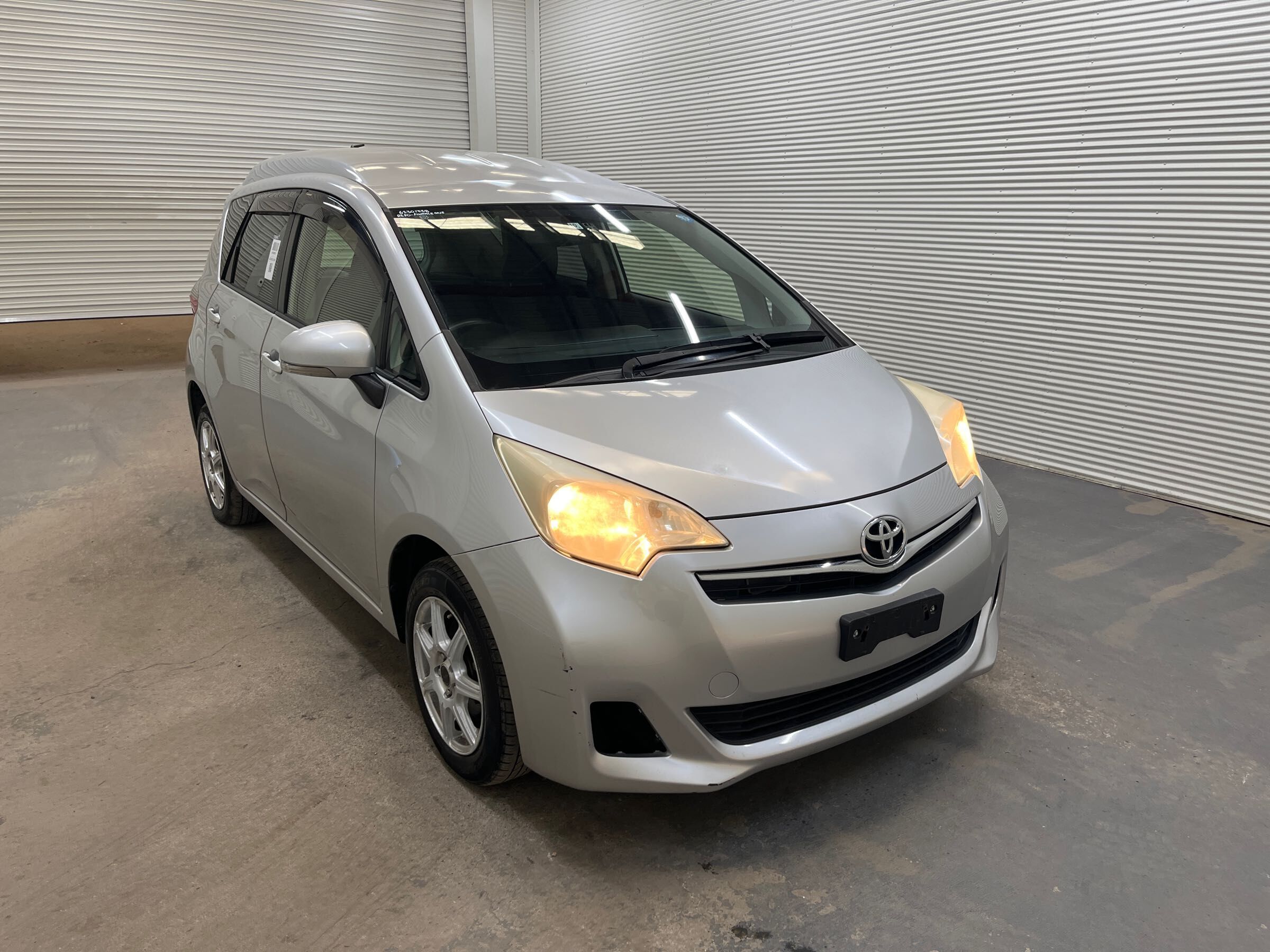 2012 Toyota Ractis