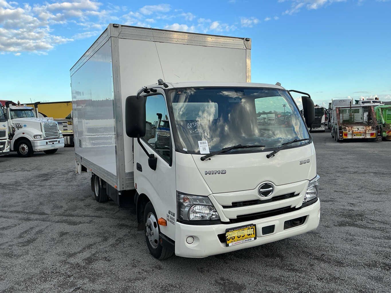 2023 Hino 300 616