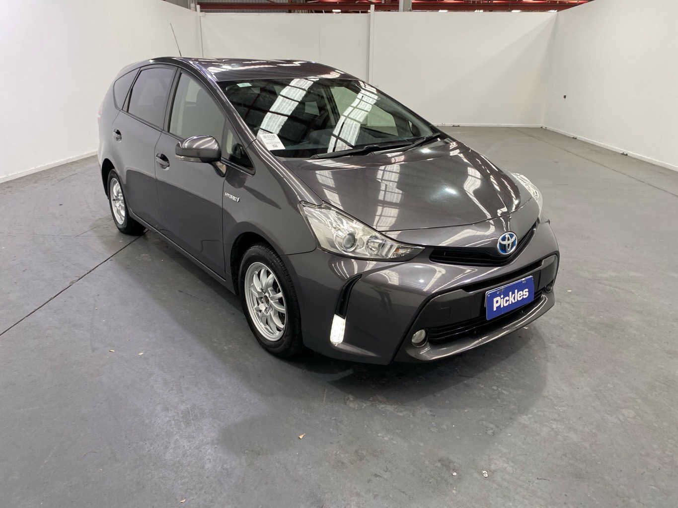 2016 Toyota Prius V
