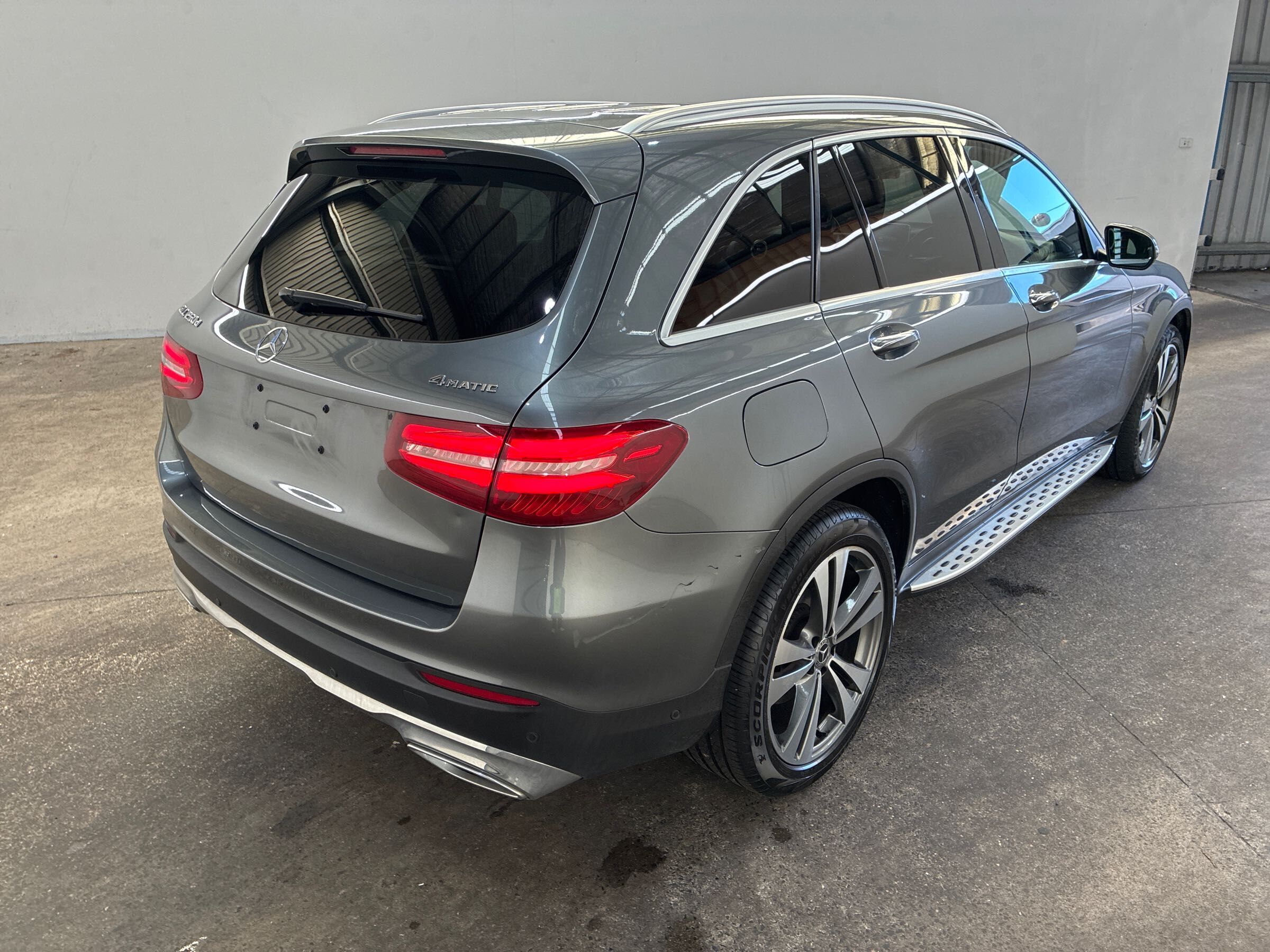 Vehicle photo