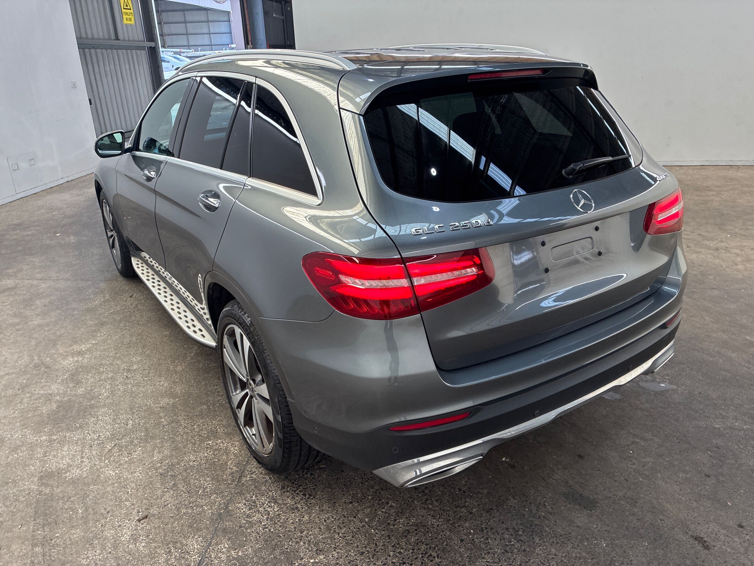 Vehicle photo