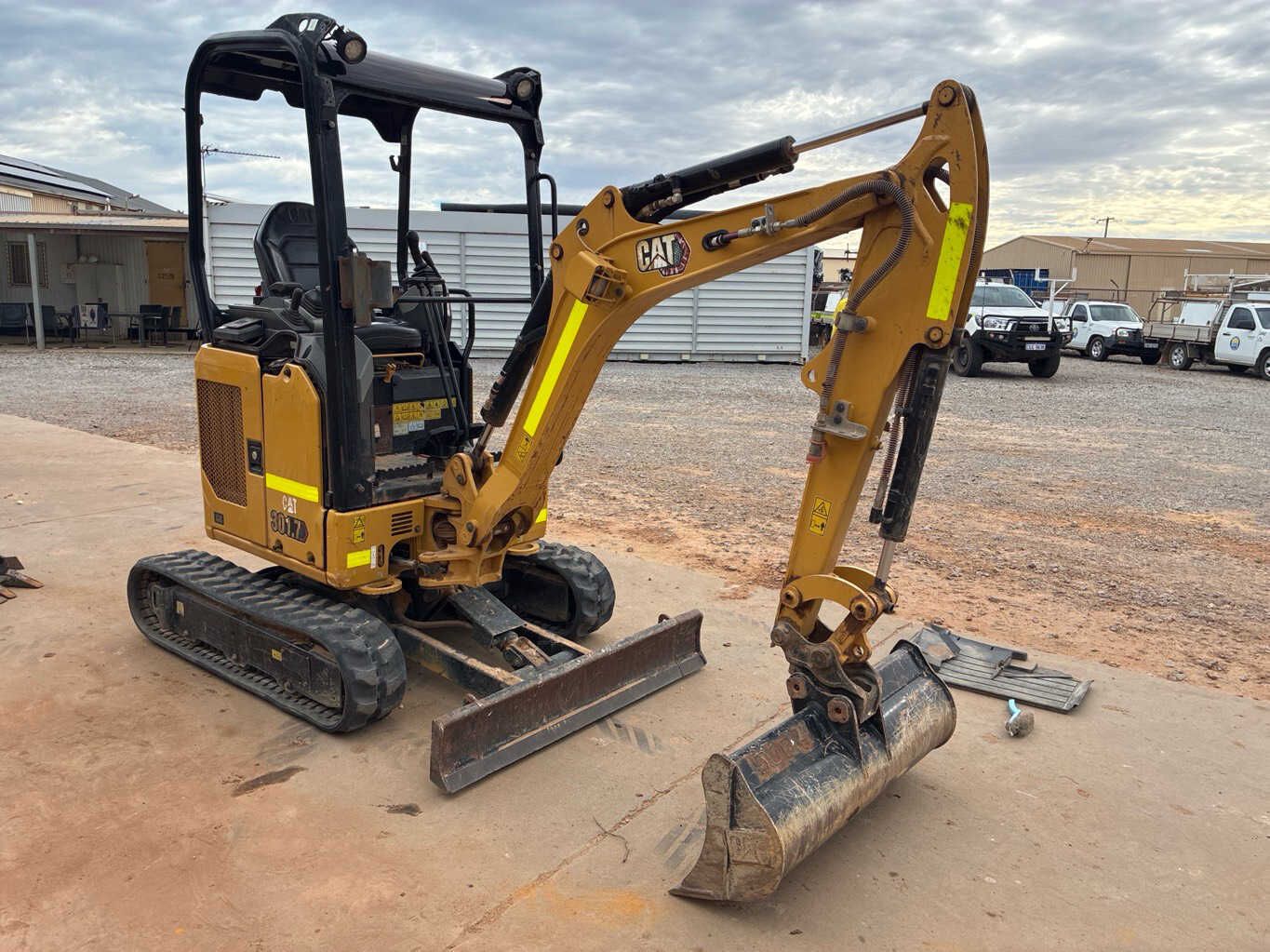 2021 Caterpillar 301.7CR