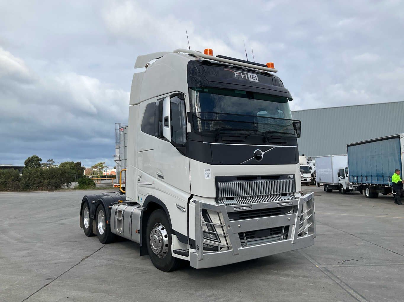 2025 Volvo FH16