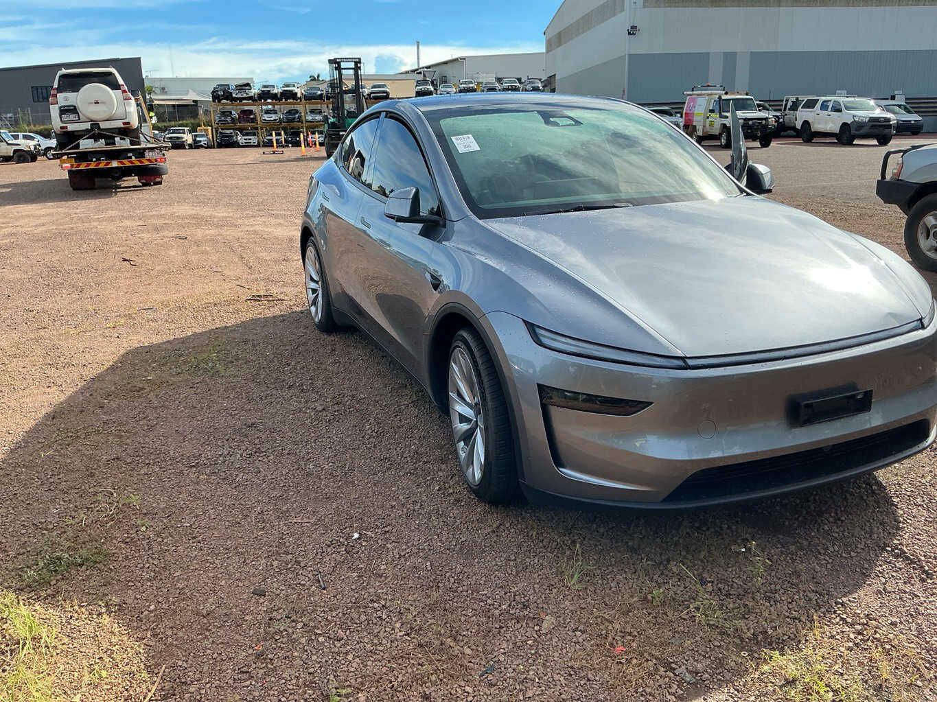 2026 TESLA Model Y