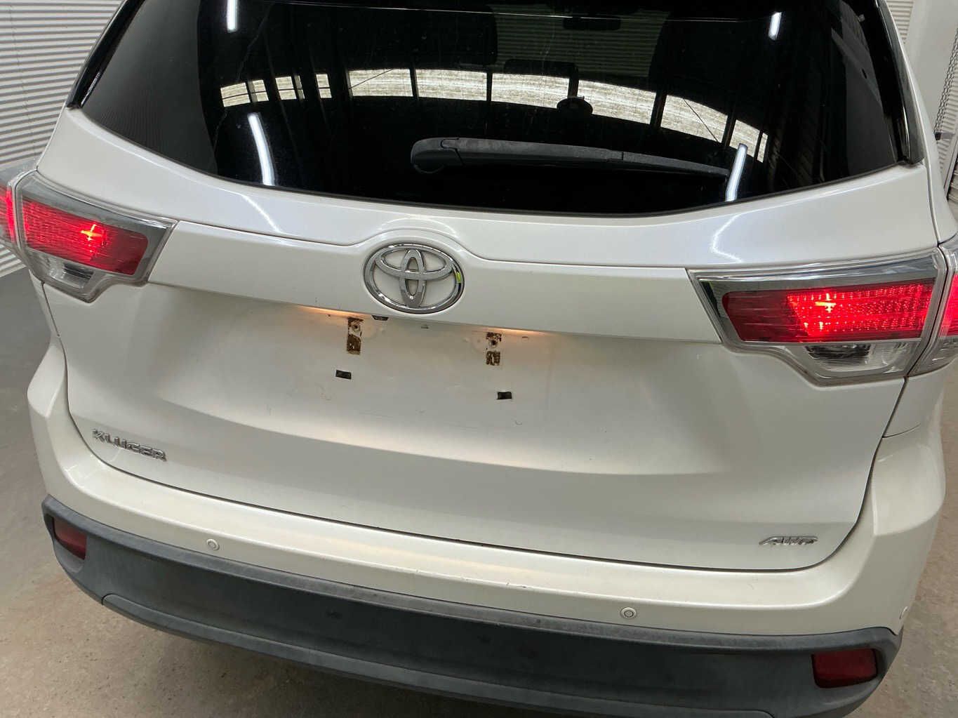 Vehicle photo