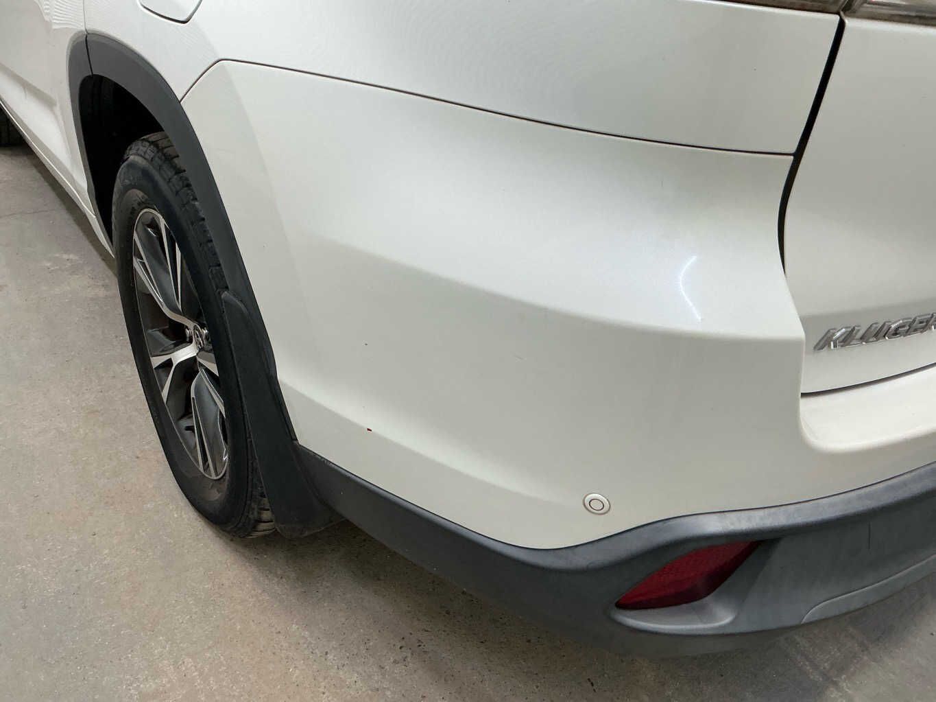 Vehicle photo