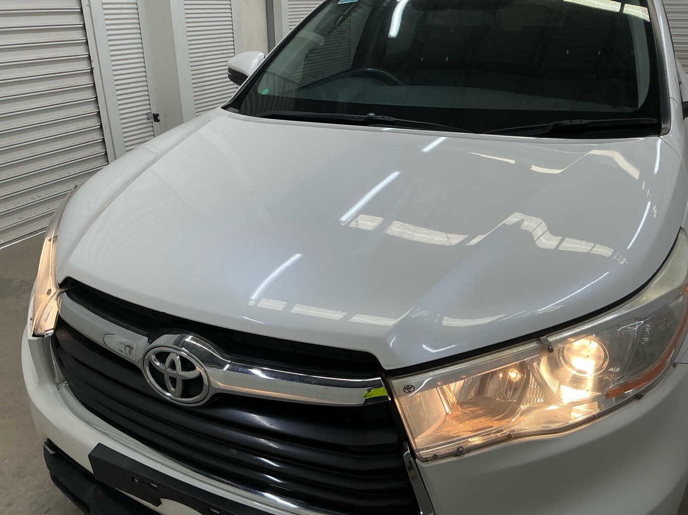 Vehicle photo