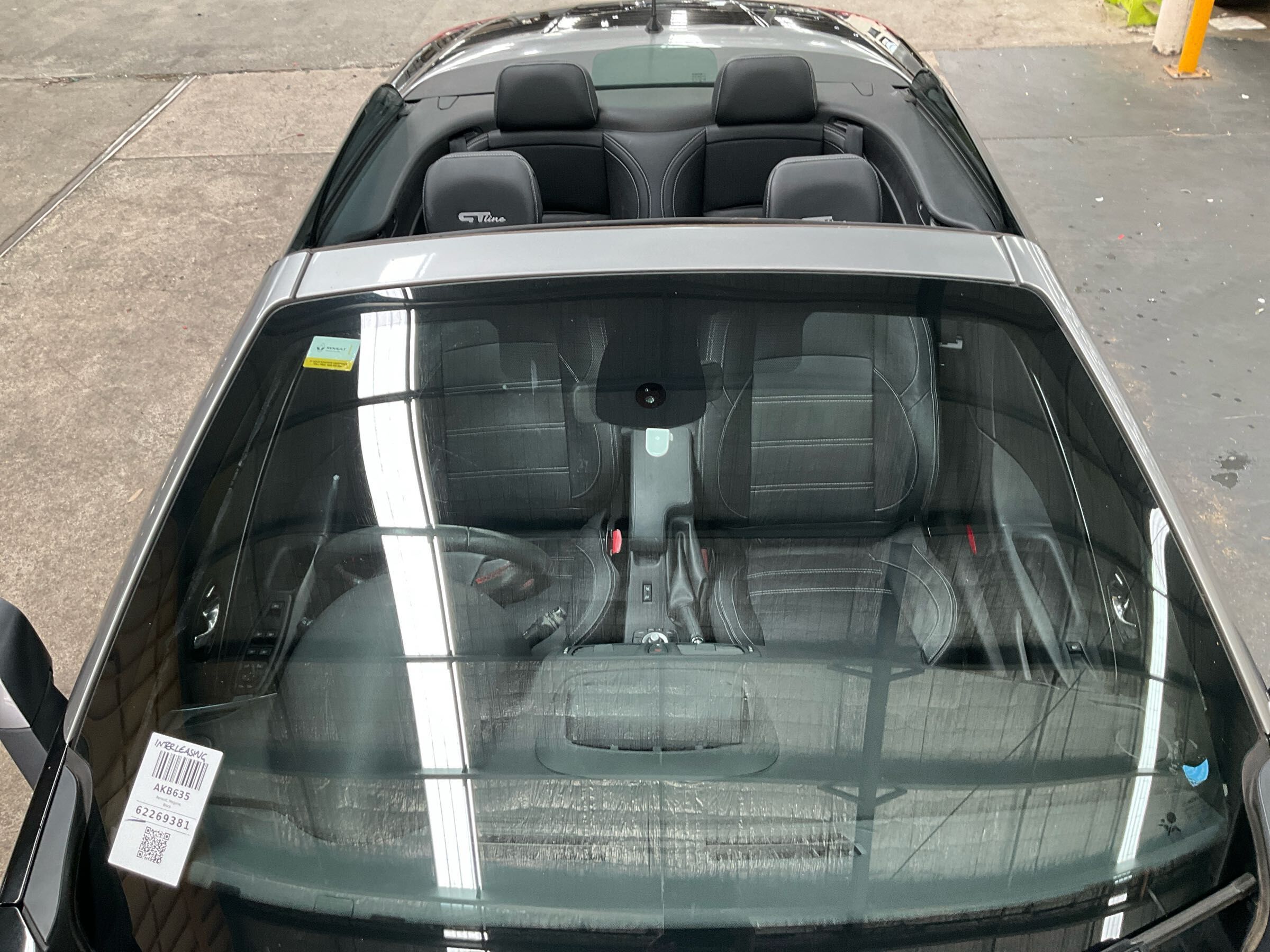 Vehicle photo