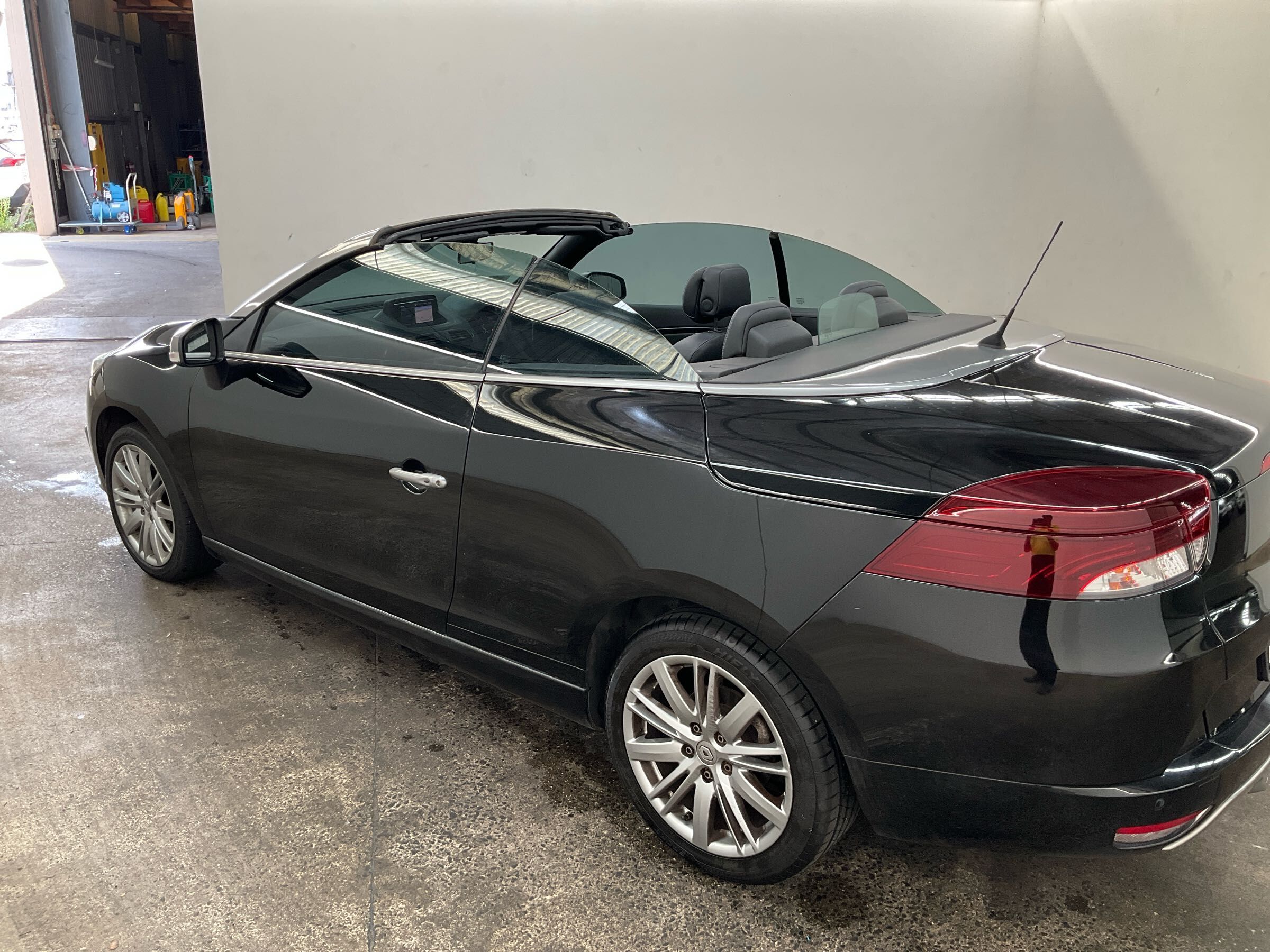 Vehicle photo