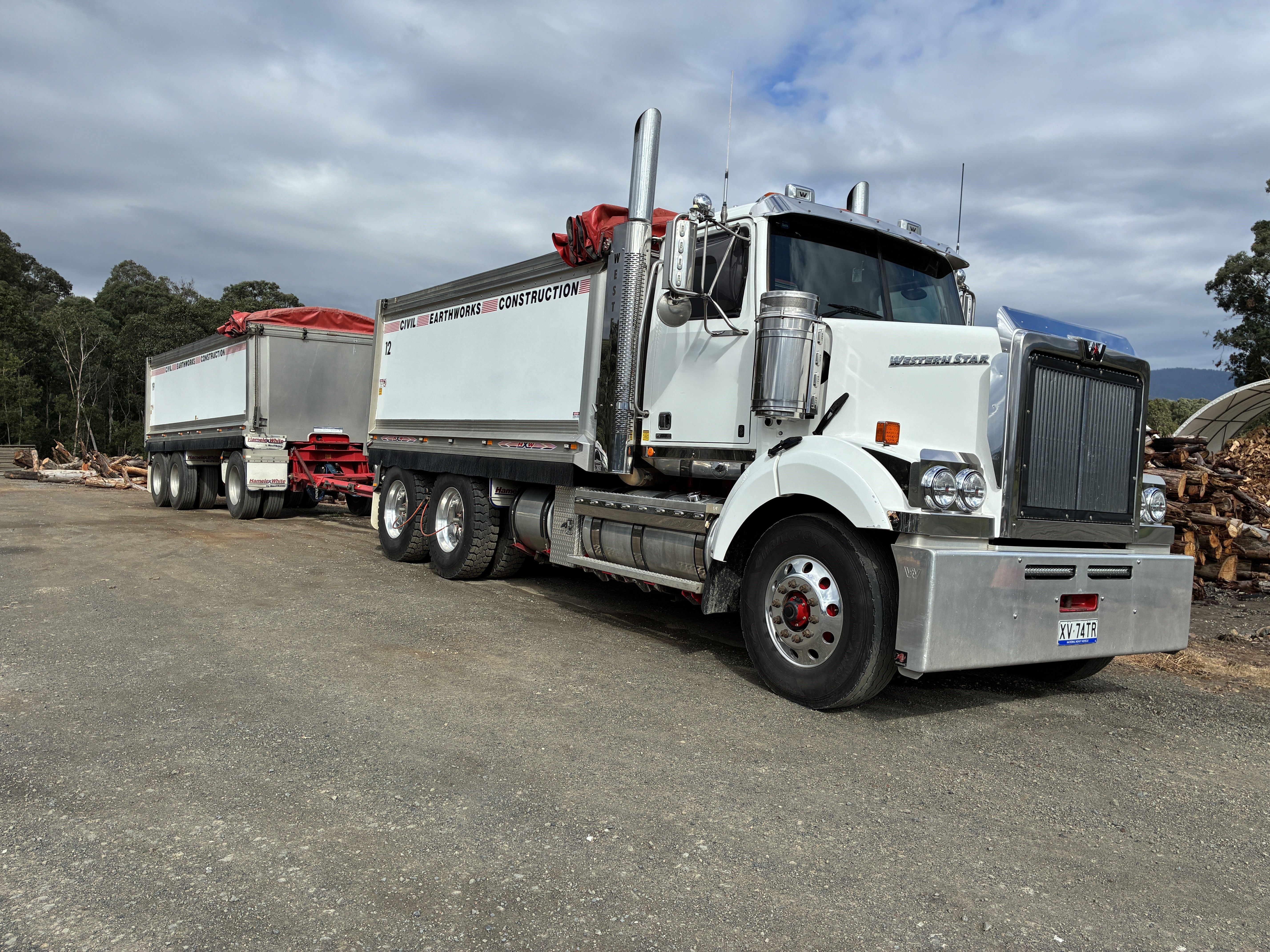 Vehicle photo
