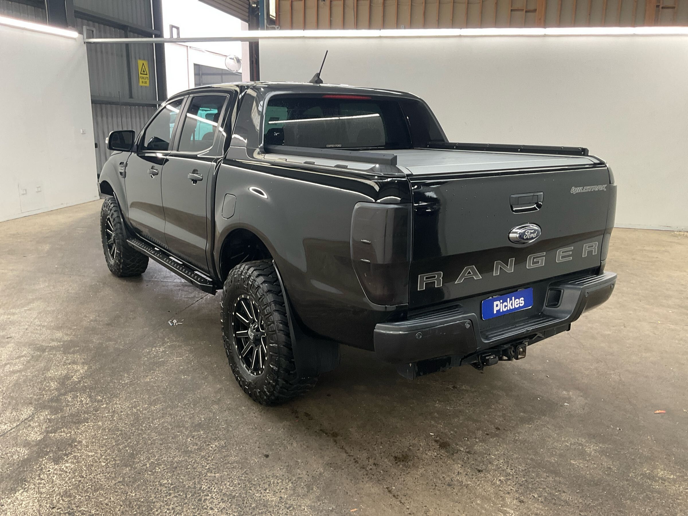 Vehicle photo