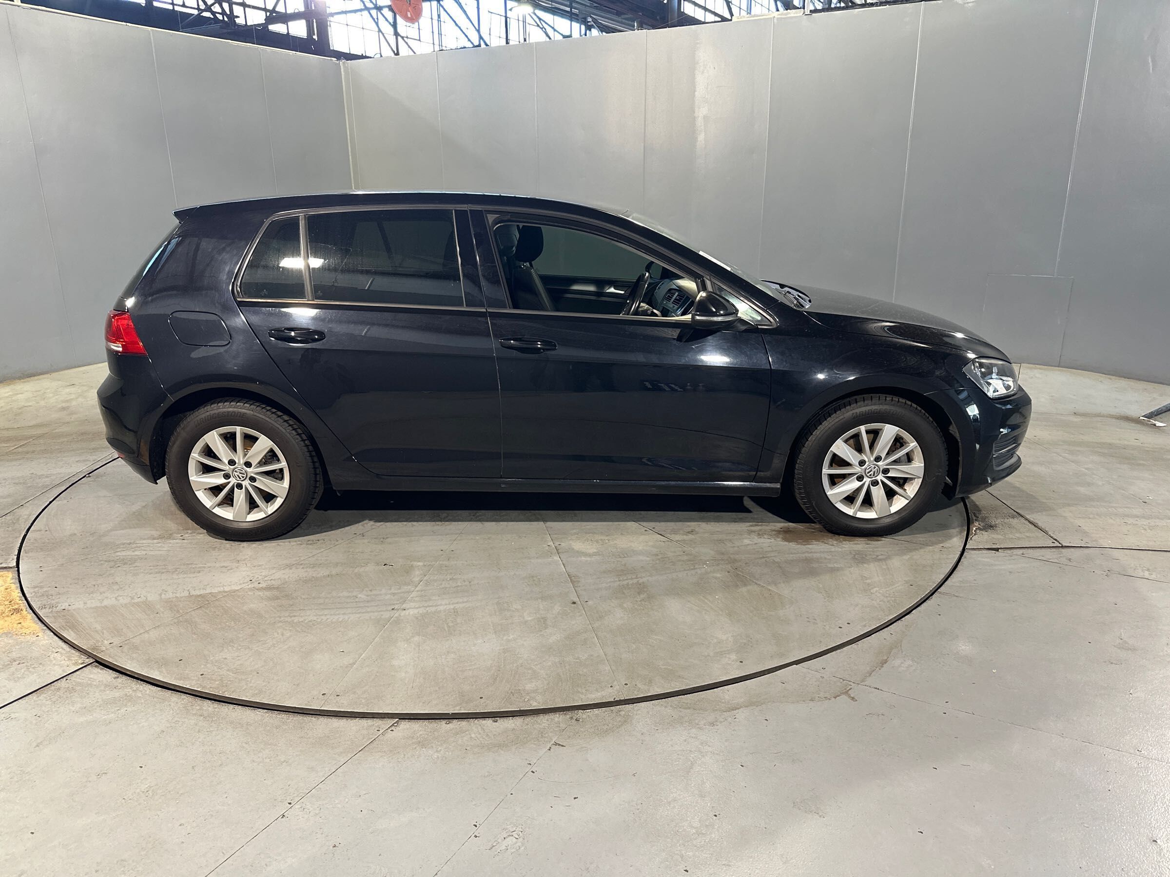 Vehicle photo