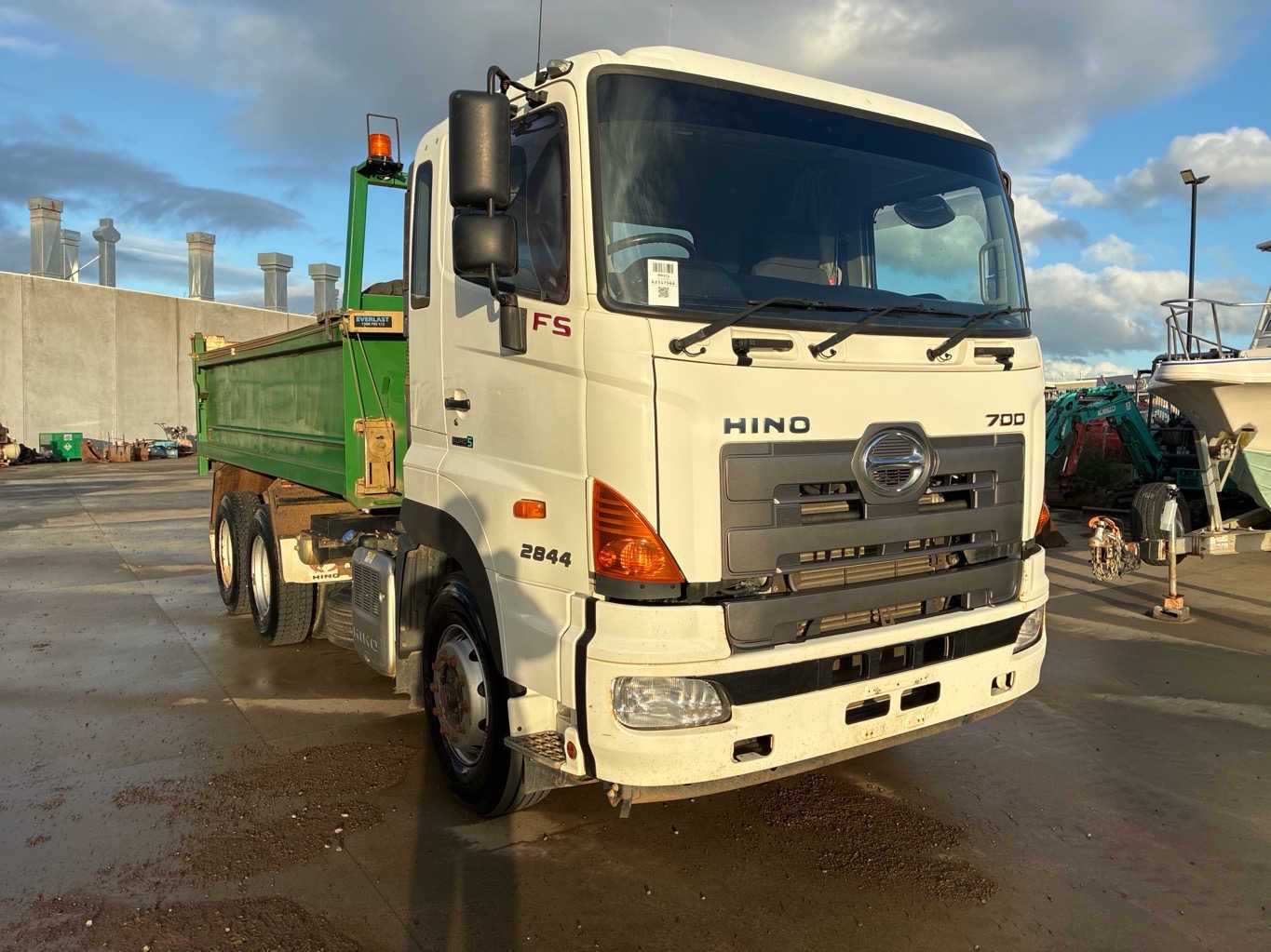 2017 Hino FS 700 2844