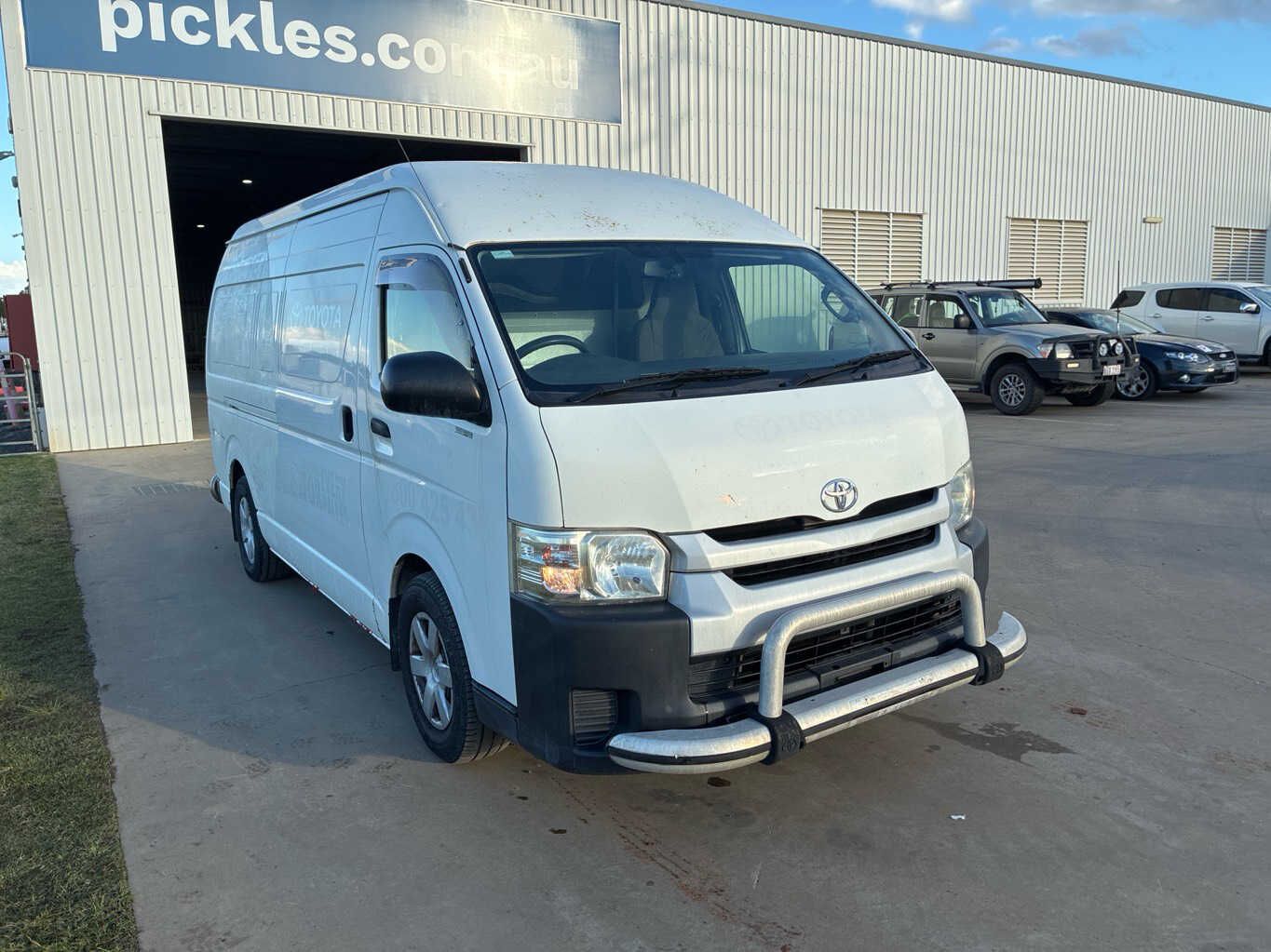 2016 Toyota Hiace