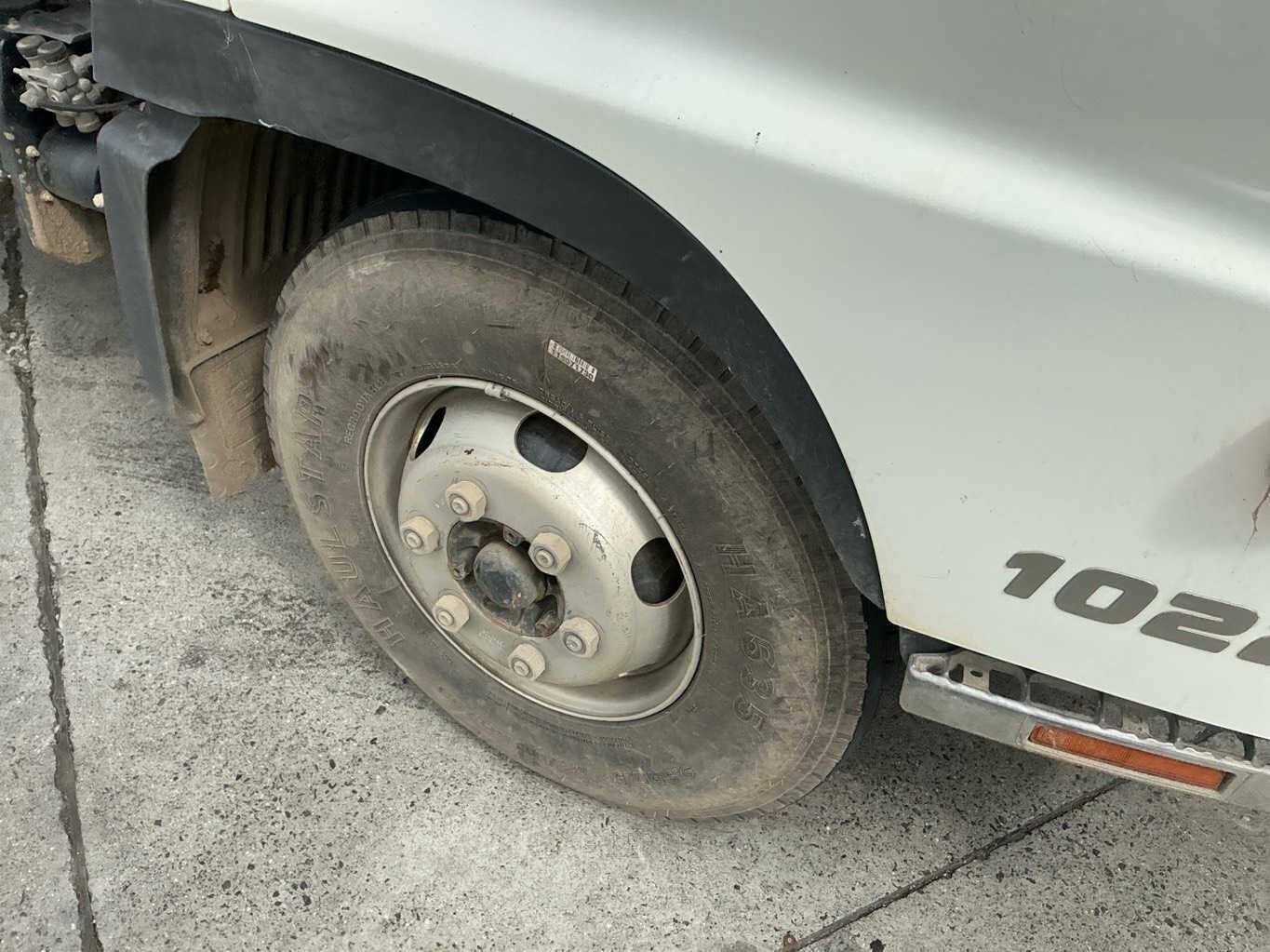Vehicle photo
