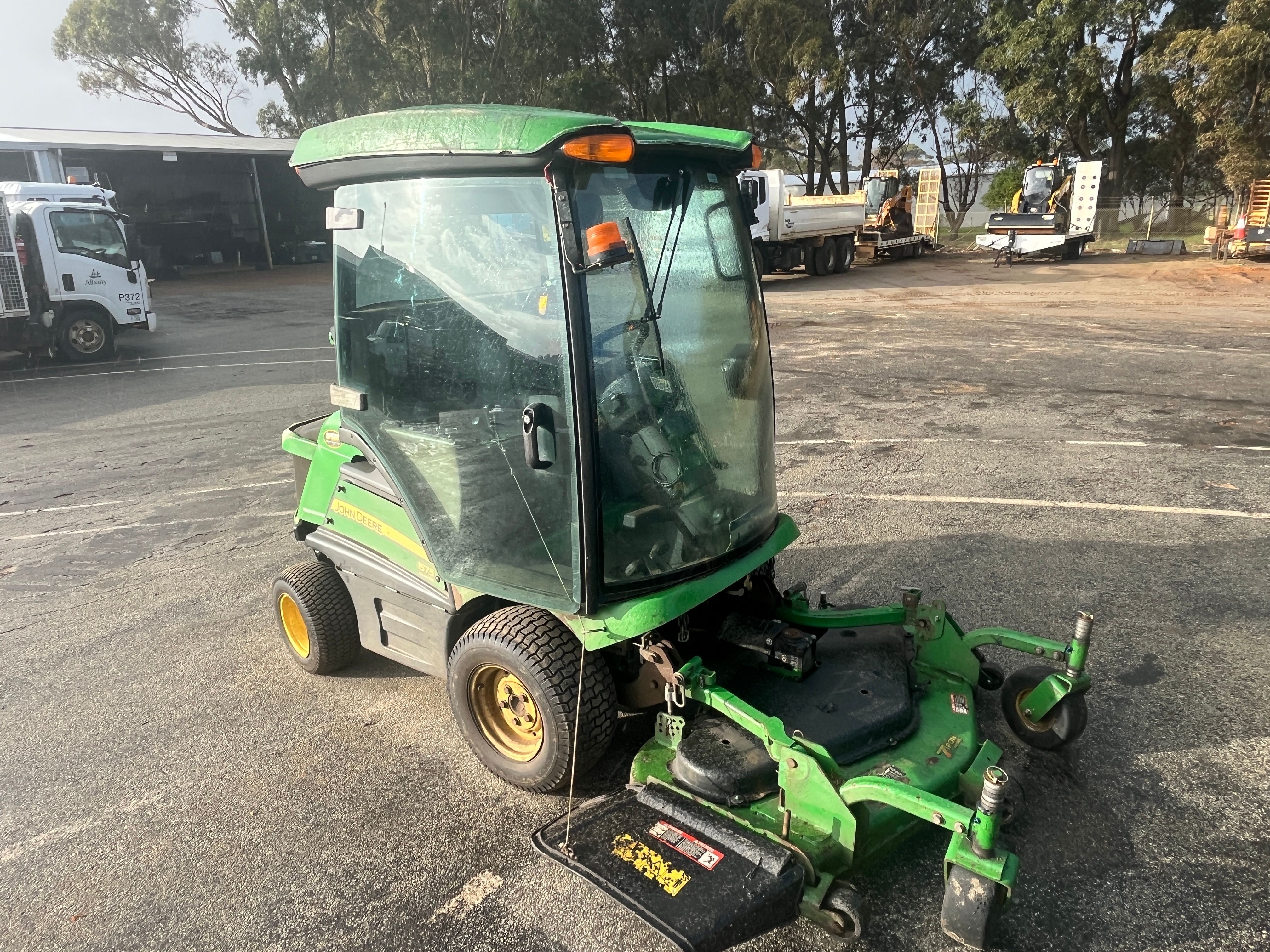 2016 John Deere 1575 Terrain Cut 4WD