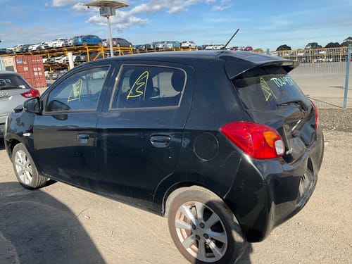 slide-items-3