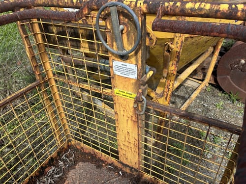 slide-items-2