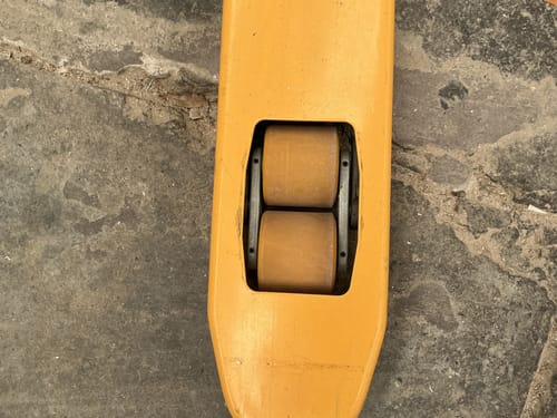 slide-items-3